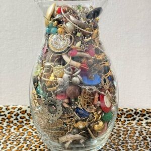 3.6 Lb (including jar/vase ) of unmatched Crafter’s lot of Earrings 👂💎